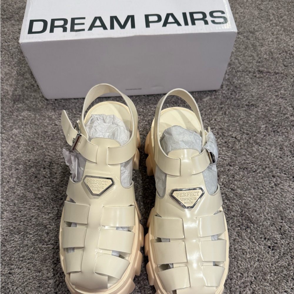Dream Pairs Cream Women's Sandals